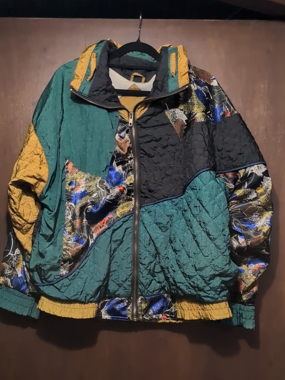 Vintage 80s Gloria Vanderbilt American Royal Windbreaker Jacket